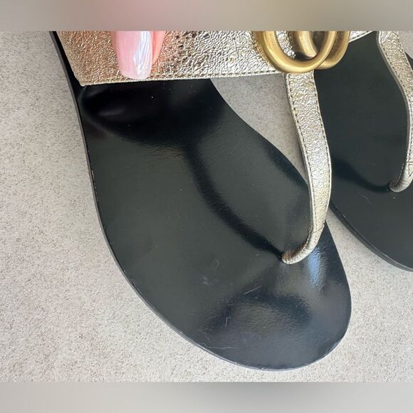 Gucci GG Marmont Sandals Metallic Gold Leather Thong Flats Flip Flops Size 36.5 - Picture 9 of 11